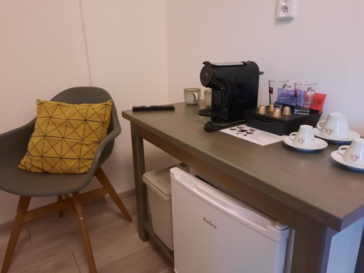 Penzion Zahrada Nad Rekou, Restaurace A Kavarna - Parkovani Gratis Zlatá Koruna Eksteriør billede
